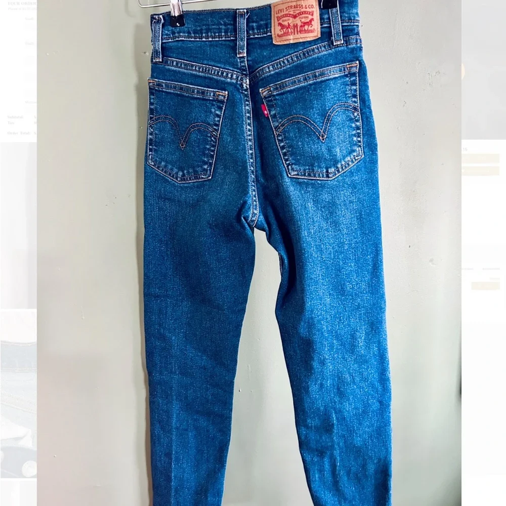 Levi’s Wedgie Straight Dark Wash jeans Size 26 - Picture 2 of 4